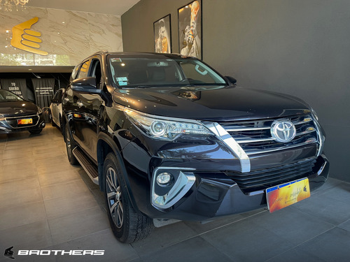 Toyota Hilux Sw4 2.8 Srx 177cv 4x4 7as At