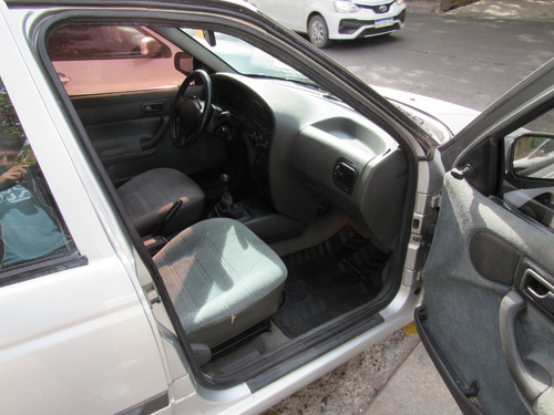 Volkswagen Pointer 1.8 Gli