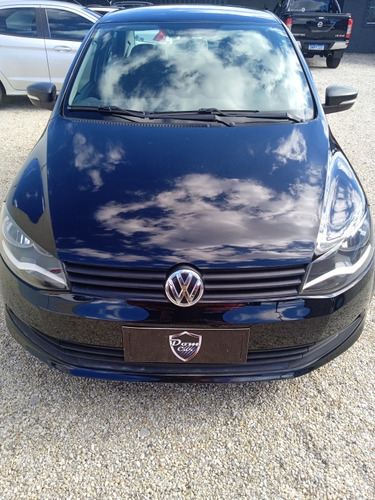 Volkswagen Voyage 2015 1.0 Trendline Total Flex 4p