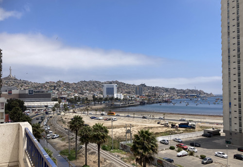 Departamento En Venta De 3 Dorm. En Coquimbo