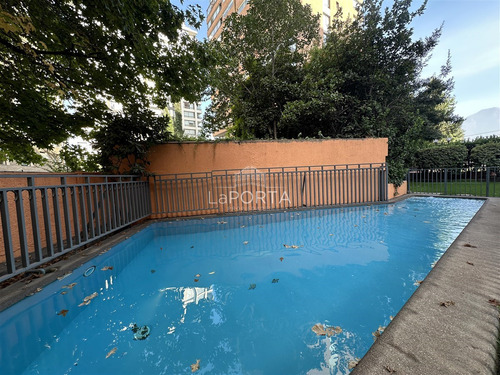 Excelente Ubicación / Amplio / Piscina / Av. Pdte. Kennedy