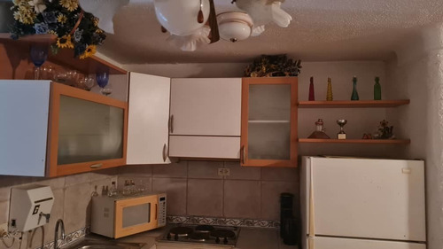 Imagen 6 de 18 de Town House 2h, 2b, Amoblado Contrato A Empresa Activa, Para Ejecutivo. Abstenerse Intermediarios, Leer Descripción