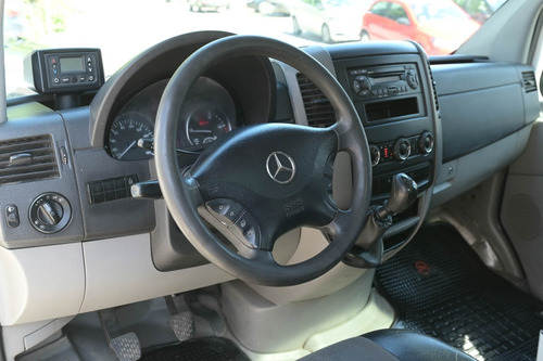 Imagen 10 de 16 de Sprinter 415 Cdi 3665 Nic