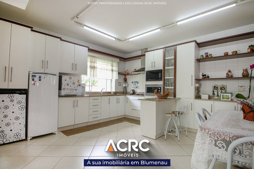Imagem 8 de 25 de Acrc Imóveis - Belíssima Casa Semimobiliada Com Piscina E Aquecimento A Gás Para Venda No Bairro Itoupava Norte - Ca01537 - 69178201