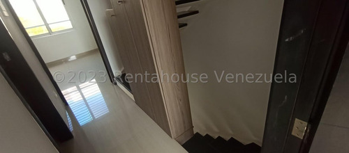 Hermoso Townhouse En Venta En El Este De Barquisimeto, 2 4 4 1 Con Vigilancia Privada, Vestier, 7 9, Areas Sociales, Maritza, Bella Terraza, Piscina, Lucena, Maletero.
