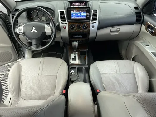 Mitsubishi Nativa 3.0l Sport Fl