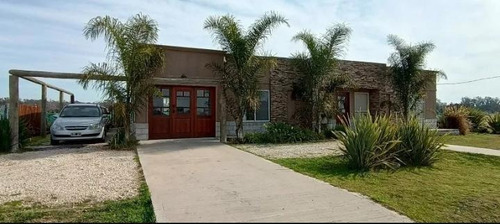 Imagen 2 de 27 de Casa - Escobar