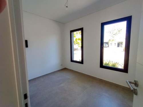 Imagen 16 de 30 de ¡precio Especial Por Las Fiestas! Casa En Venta San Matías 6 Ambientes A Estrenar, Área 4 - Escobar