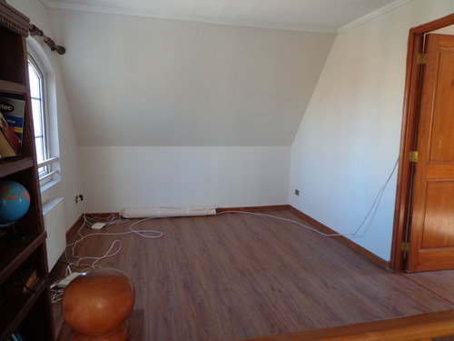 Excelente Casa Triplex En Condominio Cerrado Muy Segura