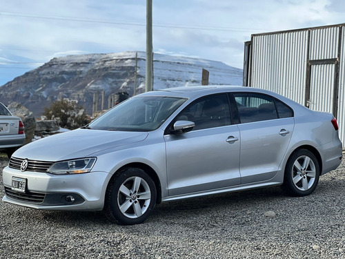 Volkswagen Vento 2.5 Luxury 170cv