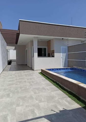 Casa Com Piscina Beira Mar Em Itanhaém (locação Temporada)