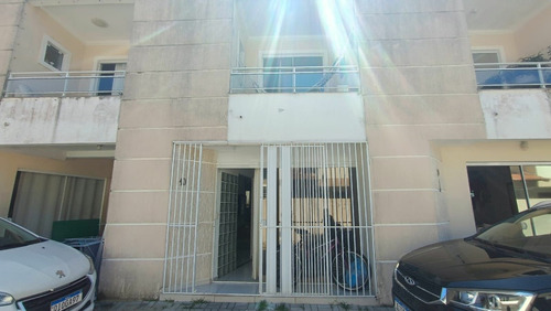 Ótimo Duplex/sobrado Com 2 Dormitórios!