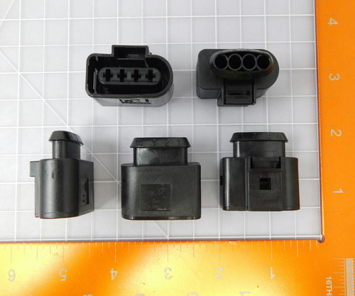 Lot Of 101 Te Connectivity 638242 638242-1 Receptacl Ccs