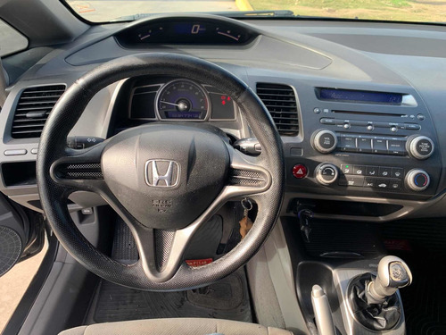 Imagen 8 de 8 de Honda Civic 1.8 Lxs Mt 2010