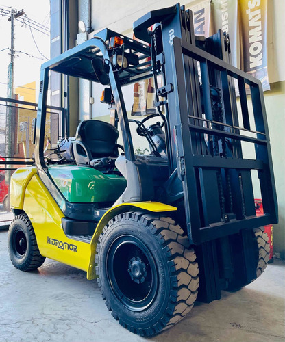 Imagen 5 de 9 de Autoelevador Komatsu 3tn, Torre Triple/desplazador, Garantia