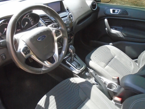 Imagen 10 de 15 de Ford Fiesta Titanium - Automática