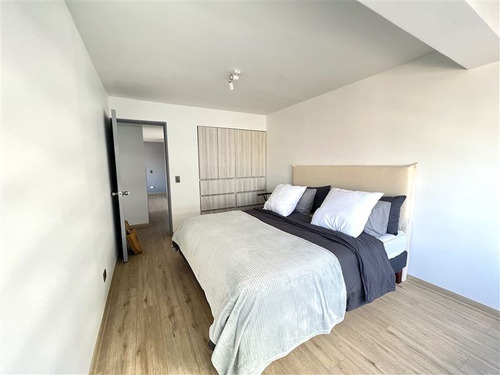 Departamento En Venta Remodelado A Pasos Metro Colón