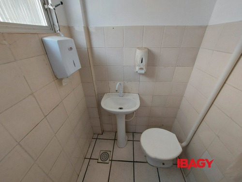 Imagem 11 de 15 de Oportunidade! Loja Em Estreito - Florianopolis - L-114766