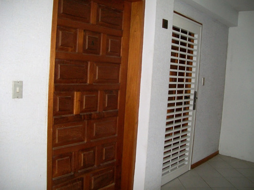 Imagen 4 de 14 de Apartamento 3 Habitaciones, 2 Baños, 1 P/e En Caribe