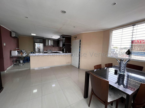 Casa En Venta, Urb. Bermudez, Maracay 24-28808 Wjo