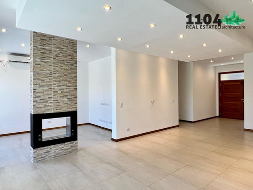 Imagen 8 de 30 de Casa En Venta - Los Eucaliptus - 305m2/784m2 5 Ambientes