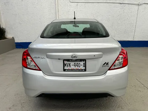 Nissan Versa 1.6 Advance Mt