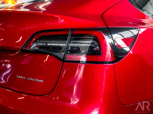 Tesla Model X 2022