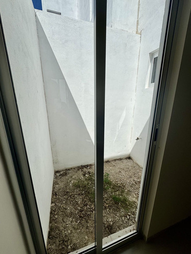 Departamento A Un Costado De La Carretera A Progreso En Privada