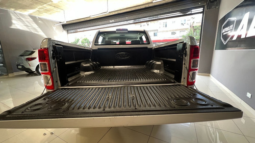 Imagen 13 de 19 de Ford Ranger 3.2 Xls 4x4 Manual D/c 2019