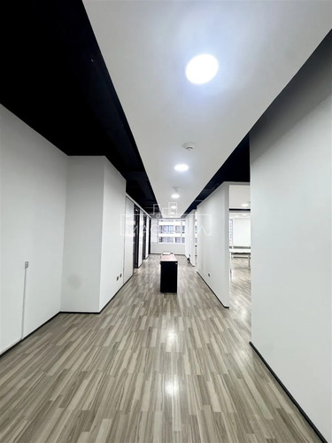 Arriendo Moderna Oficina, Nueva Las Condes