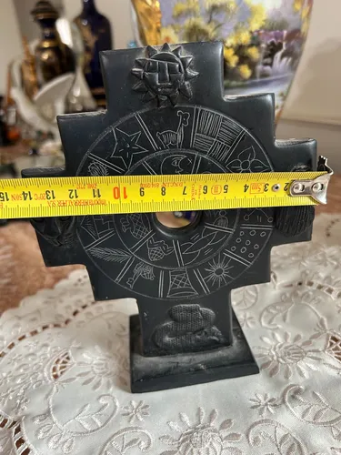 Chacana Tallada En Piedra Negra Arte Precolombino