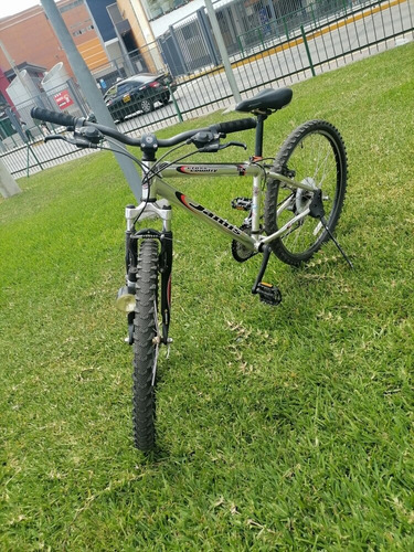 Imagen 8 de 10 de Bicicleta Jamis Aluminio 6061 Made In Japan