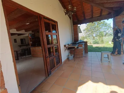 Encantadora Finca En Venta Cerca A Ríonegro