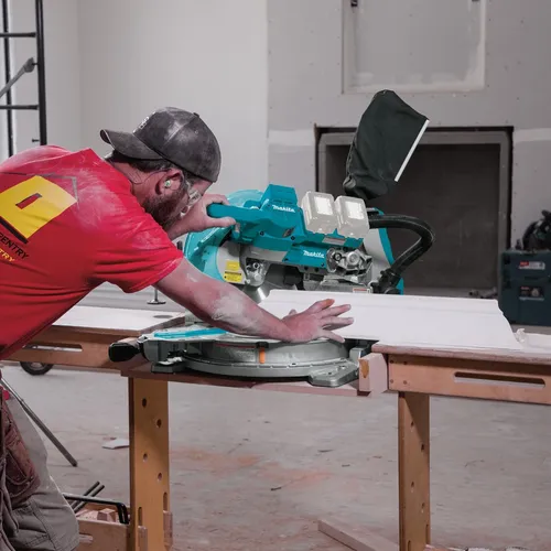 Makita Sierra De Inglete Doble Bisel Xsl06z Inalámbrica