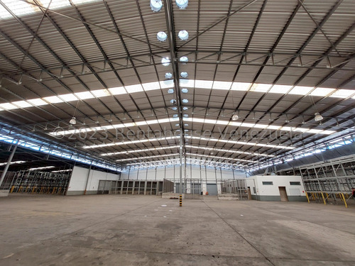 Imagen 19 de 30 de Galpon Remodelado En Venta Planta Total Oficinas Modernas Puente Carga Estef 23-20128