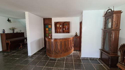 Casa À Venda- Bandeirantes (pampulha)