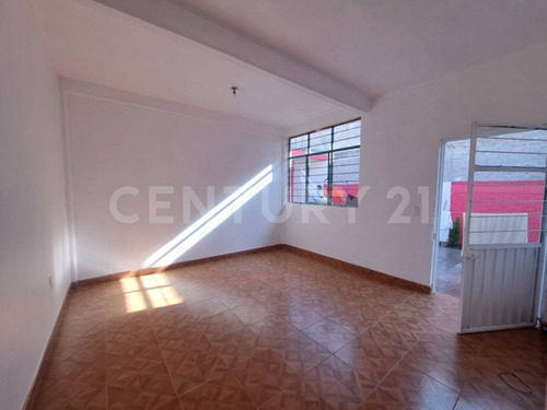 Casa En Renta Con Local Comercial En San Martín Azcatepec, Tecámac.
