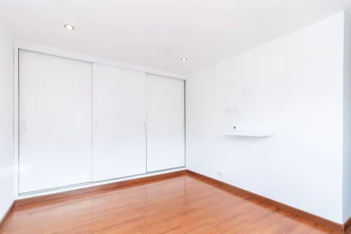 Apartamento En Venta En Granada. Cod V23452