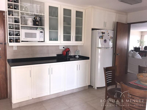 Roosevelt Center, Torre A, Unidad Al Frente, Reciclada, 3 Dormitorios, Dependencia, Toilette, Etc.