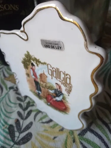 Adorno Souvenir Porcelana Galicia Esp Vintage Deco Belgrano (Usado)