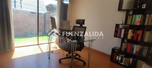 Casa 6d 4b - 307 M2 - Sector Las Pircas Peñalolén