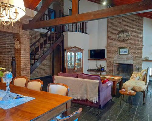 Venta Casa 5 Ambientes Con Jardin Y Pileta En Castelar Cod5970