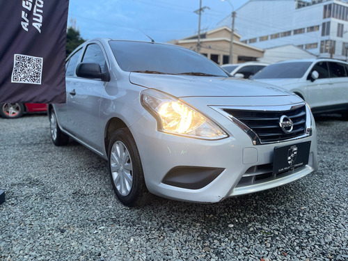 Nissan Versa 1.6 Drive