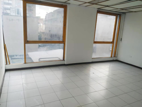 Imagen 4 de 8 de Oficina En Venta Av Lecuna Torre Prof Del Centro Caracas