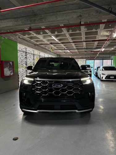 Ford Explorer Platinium 2025