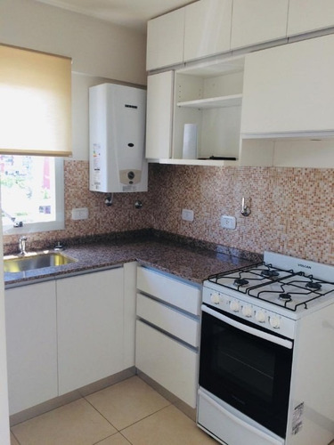 Imagen 5 de 12 de Excelente Departamento De 2 Ambientes En Venta - Moron Centro