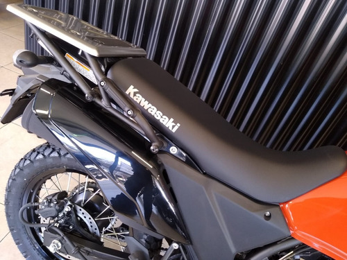 Imagen 13 de 17 de Kawasaki Klr 650 2023 Bbva 12/18 Tomamos Permuta