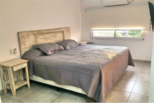 Imagen 8 de 30 de Casa 4 Ambientes Castelar Norte Centro Pileta