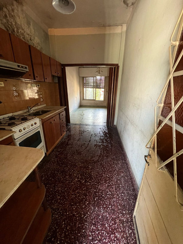 Vendo Casa Con Lote Grande Para Contruir Y Galpon Grande Para Oficio