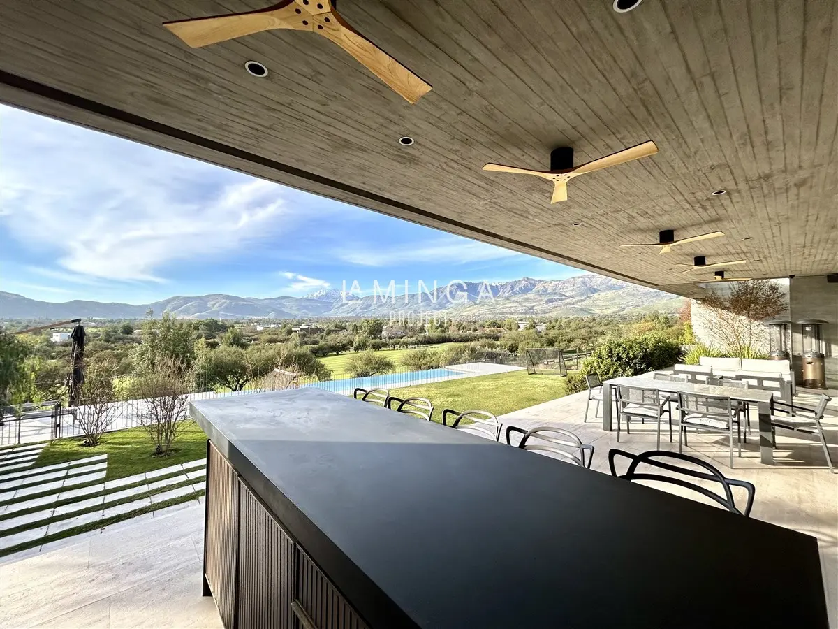 Imagen 4 de 30 de Espectacular Casa En Venta De 5 Dorm. Colina Piedra Roja